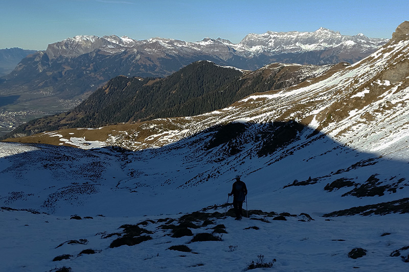 Abstieg vom Ful Berg, Blick aufs Rätikon.