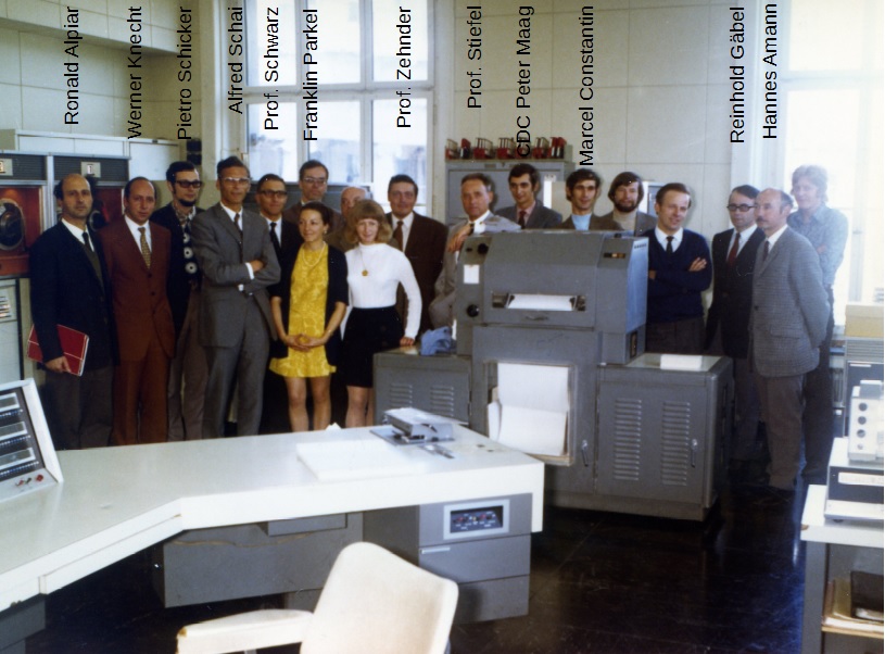 ETH group photo with secretaries in the IT and Data Centre groups (Photo: ETH/Peter Staub/ITS)